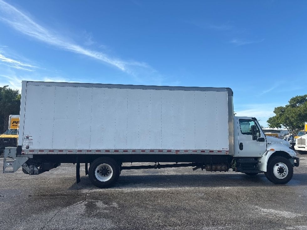 Medium Duty Box Truck-Light and Medium Duty Trucks-International-2021-MV607-Medley-FL-151,921\n\t\tmiles-$ 47,750 - Image 13