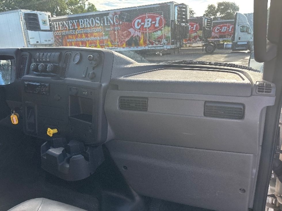 Medium Duty Box Truck-Light and Medium Duty Trucks-International-2021-MV607-Medley-FL-151,921\n\t\tmiles-$ 47,750 - Image 19