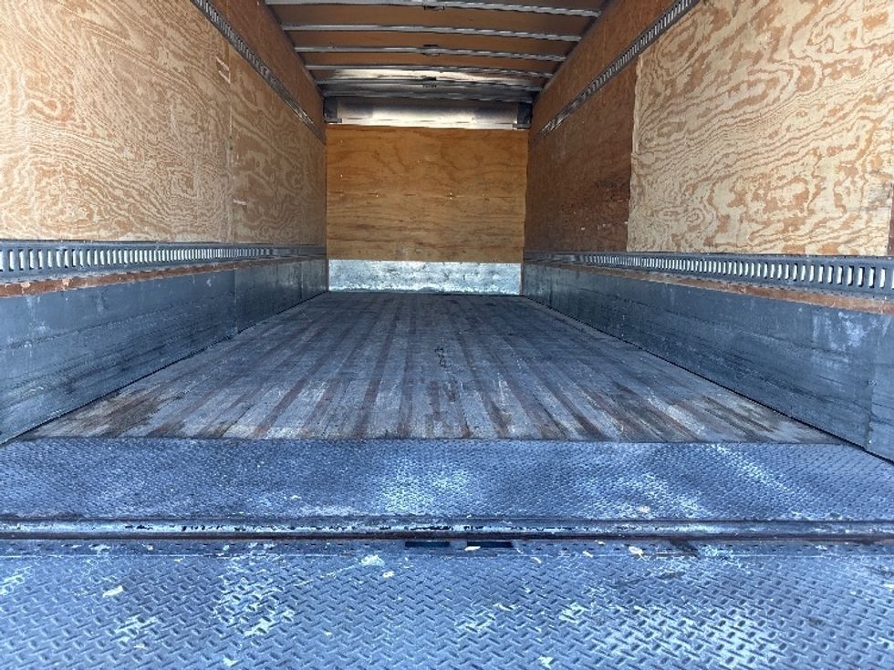 Medium Duty Box Truck-Light and Medium Duty Trucks-International-2021-MV607-Medley-FL-151,921\n\t\tmiles-$ 47,750 - Image 9