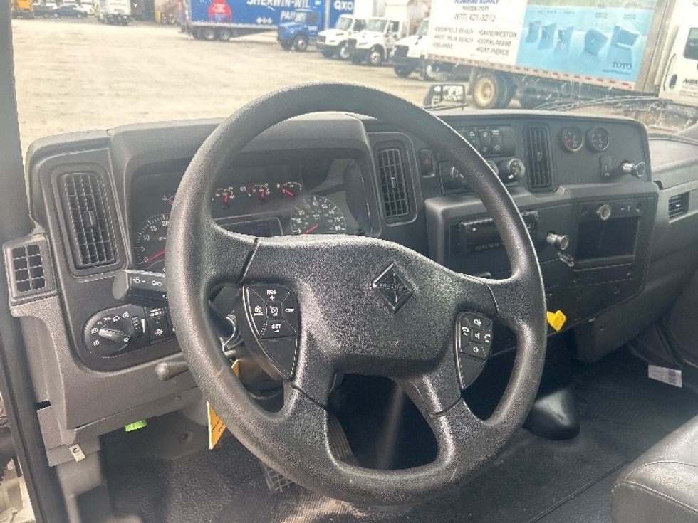 Medium Duty Box Truck-Light and Medium Duty Trucks-International-2021-MV607-Medley-FL-172,540\n\t\tmiles-$ 53,500 - Image 17