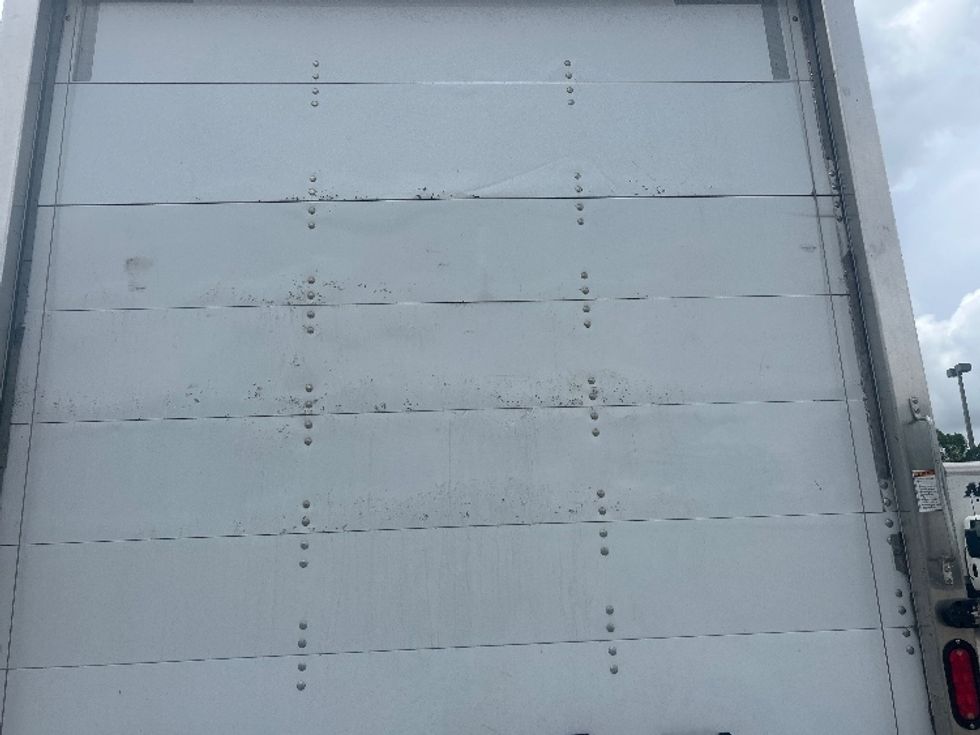 Medium Duty Box Truck-Light and Medium Duty Trucks-International-2021-MV607-Medley-FL-172,540\n\t\tmiles-$ 53,500 - Image 27