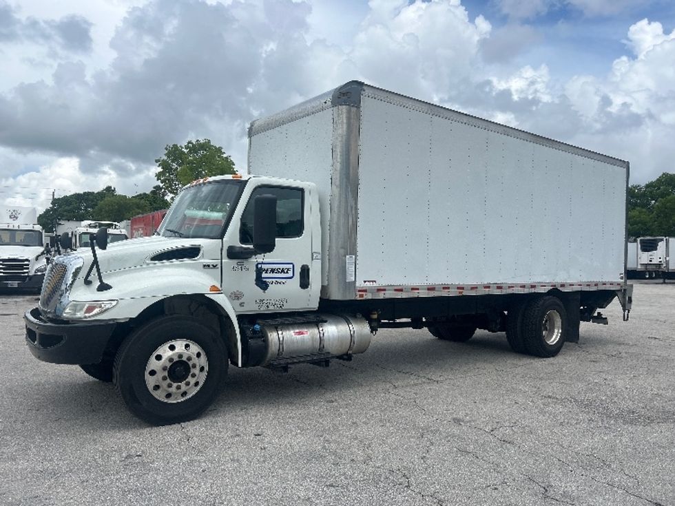 Medium Duty Box Truck-Light and Medium Duty Trucks-International-2021-MV607-Medley-FL-172,540\n\t\tmiles-$ 53,500 - Image 3