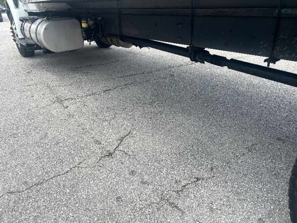 Medium Duty Box Truck-Light and Medium Duty Trucks-International-2021-MV607-Medley-FL-172,540\n\t\tmiles-$ 53,500 - Image 5