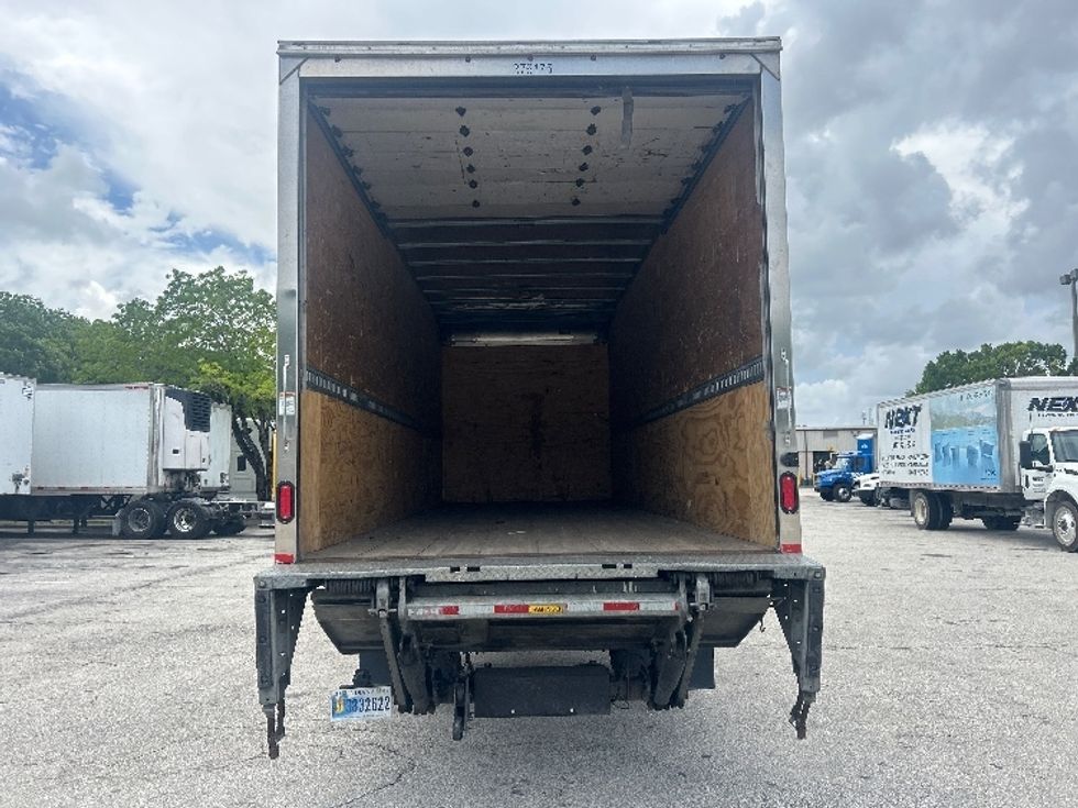 Medium Duty Box Truck-Light and Medium Duty Trucks-International-2021-MV607-Medley-FL-172,540\n\t\tmiles-$ 53,500 - Image 8