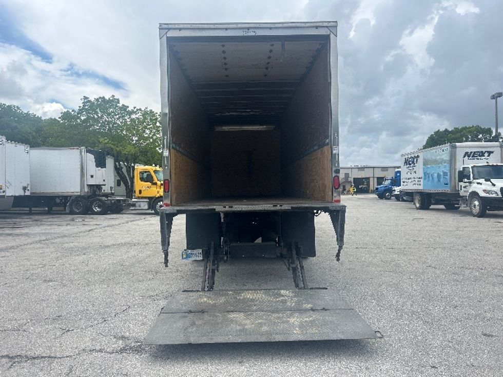 Medium Duty Box Truck-Light and Medium Duty Trucks-International-2021-MV607-Medley-FL-172,540\n\t\tmiles-$ 53,500 - Image 9