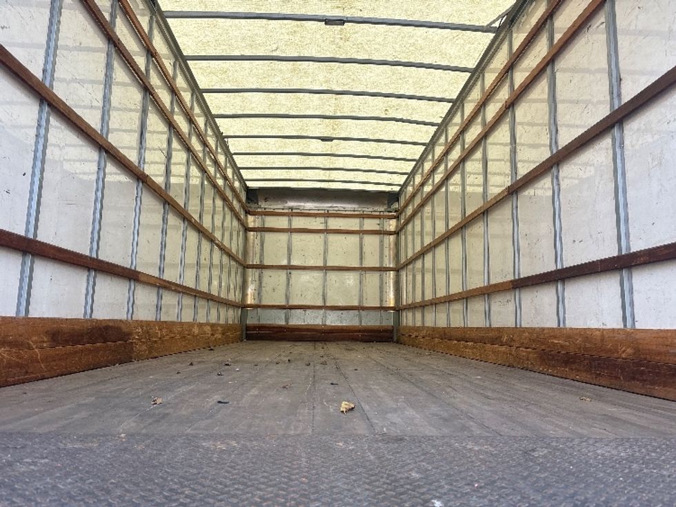 Medium Duty Box Truck-Light and Medium Duty Trucks-International-2021-MV607-Medley-FL-193,114\n\t\tmiles-$ 43,250 - Image 10