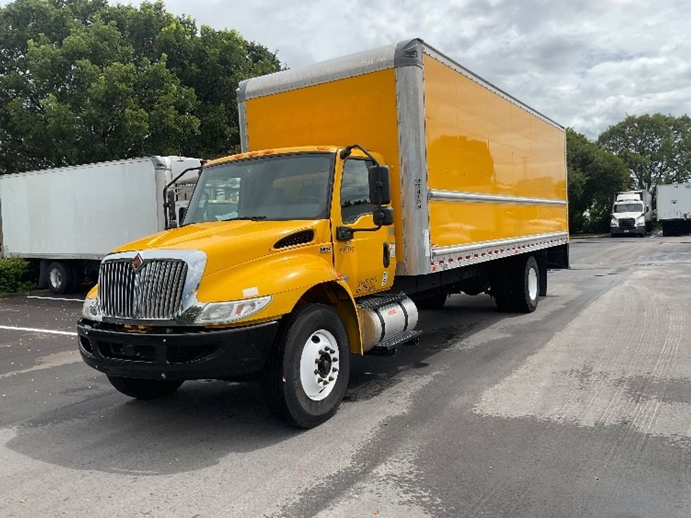 Medium Duty Box Truck-Light and Medium Duty Trucks-International-2021-MV607-Medley-FL-194,151\n\t\tmiles-$ 46,000 - Image 1