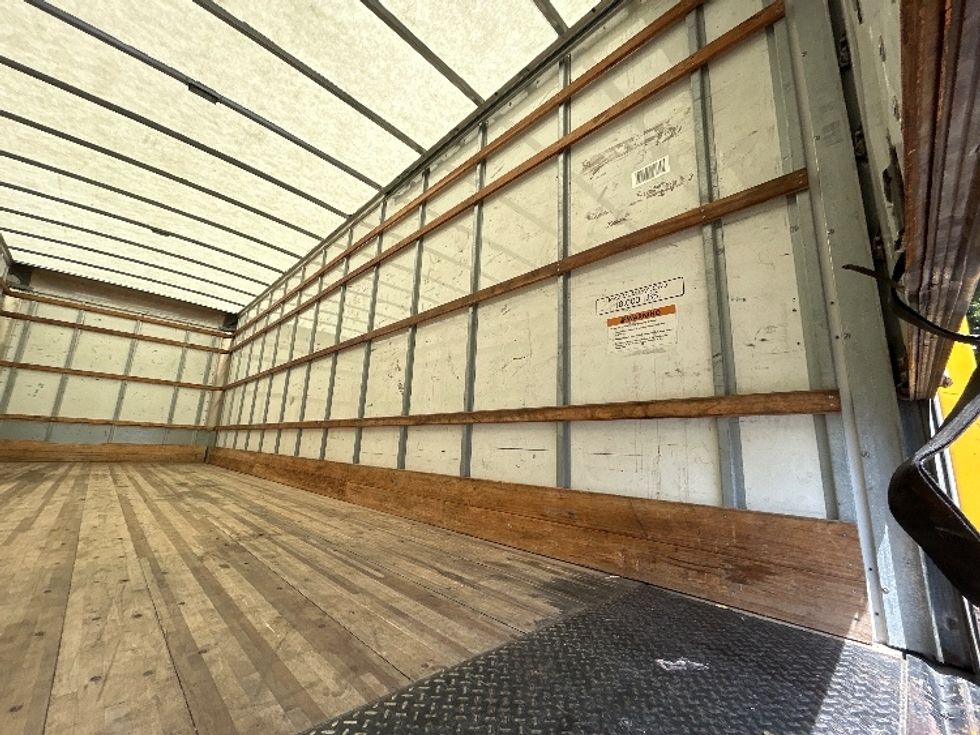 Medium Duty Box Truck-Light and Medium Duty Trucks-International-2021-MV607-Medley-FL-194,151\n\t\tmiles-$ 46,000 - Image 11