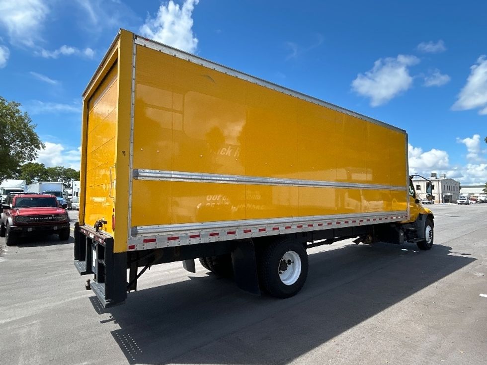 Medium Duty Box Truck-Light and Medium Duty Trucks-International-2021-MV607-Medley-FL-194,151\n\t\tmiles-$ 46,000 - Image 12