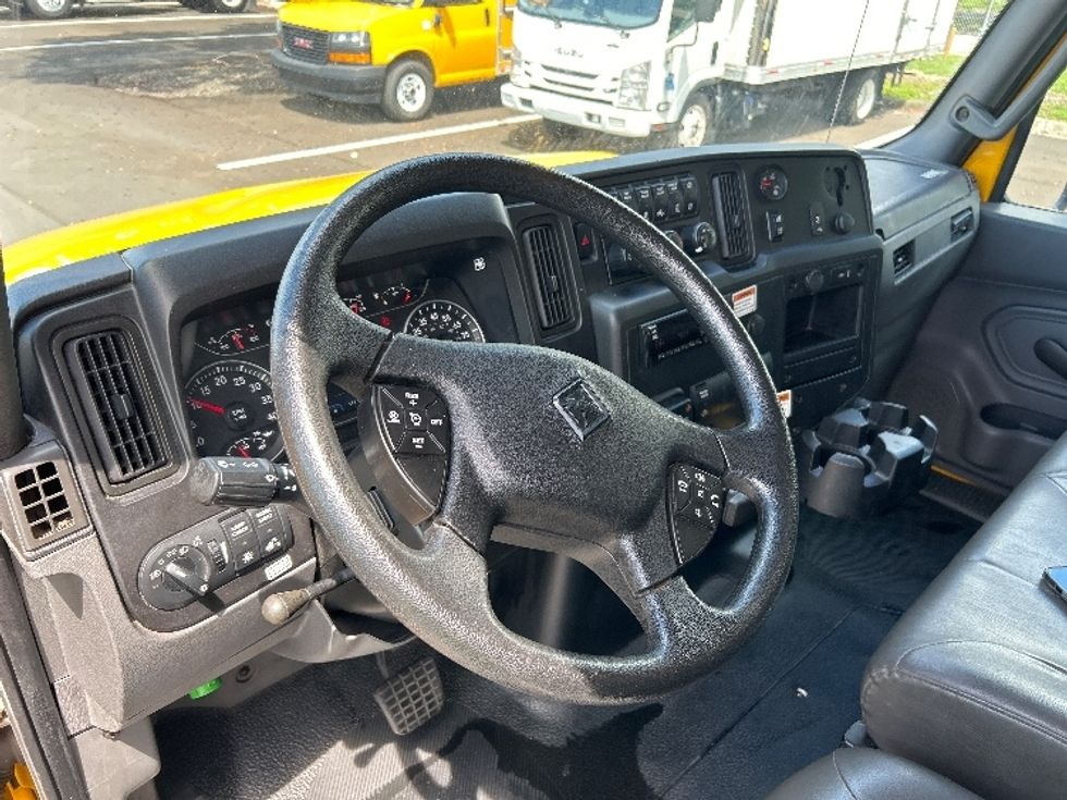 Medium Duty Box Truck-Light and Medium Duty Trucks-International-2021-MV607-Medley-FL-194,151\n\t\tmiles-$ 46,000 - Image 16