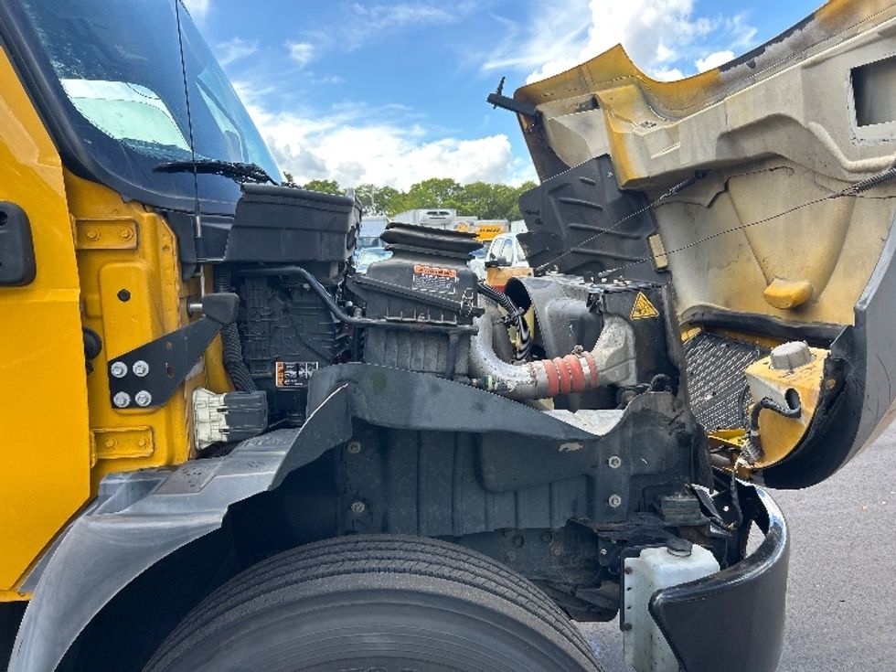 Medium Duty Box Truck-Light and Medium Duty Trucks-International-2021-MV607-Medley-FL-194,151\n\t\tmiles-$ 46,000 - Image 22