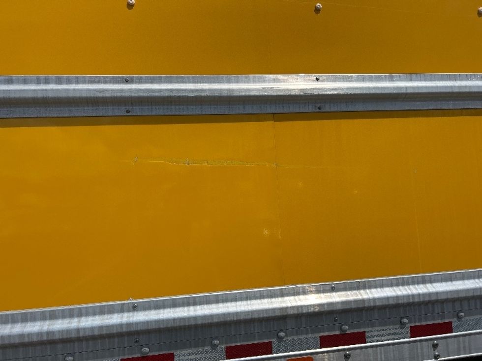 Medium Duty Box Truck-Light and Medium Duty Trucks-International-2021-MV607-Medley-FL-194,151\n\t\tmiles-$ 46,000 - Image 24