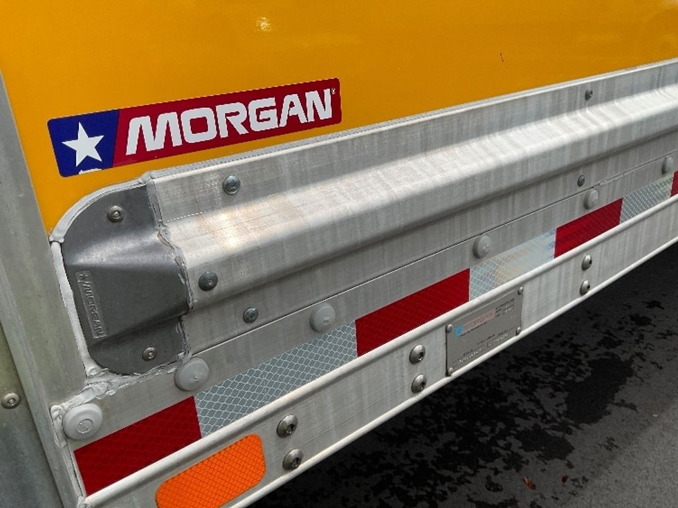Medium Duty Box Truck-Light and Medium Duty Trucks-International-2021-MV607-Medley-FL-194,151\n\t\tmiles-$ 46,000 - Image 28
