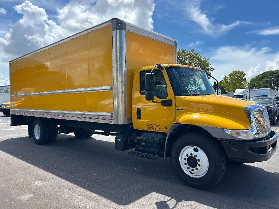 Medium Duty Box Truck-Light and Medium Duty Trucks-International-2021-MV607-Medley-FL-194,151\n\t\tmiles-$ 46,000 - Image 3