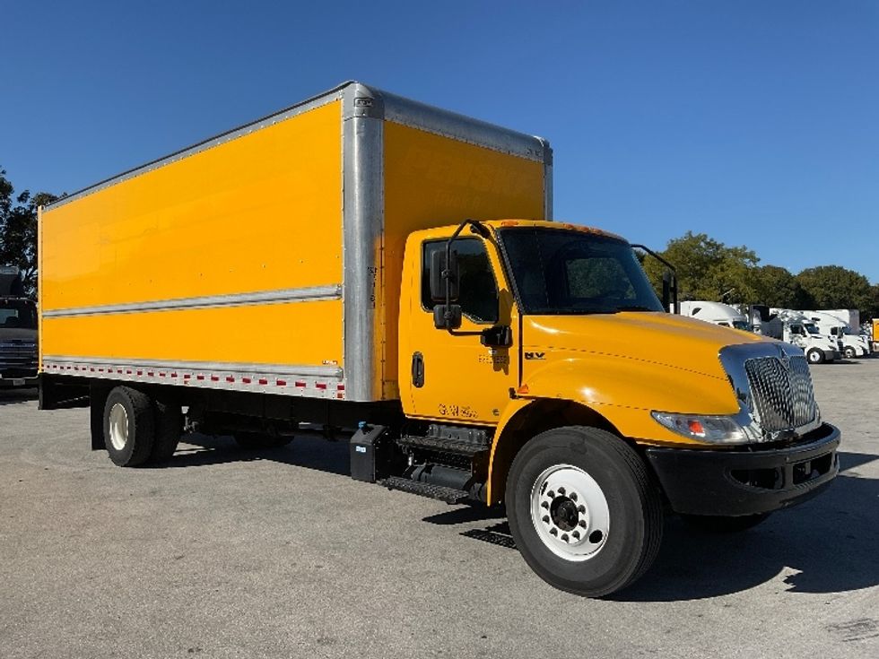 Medium Duty Box Truck-Light and Medium Duty Trucks-International-2021-MV607-Medley-FL-197,210\n\t\tmiles-$ 42,750 - Image 1