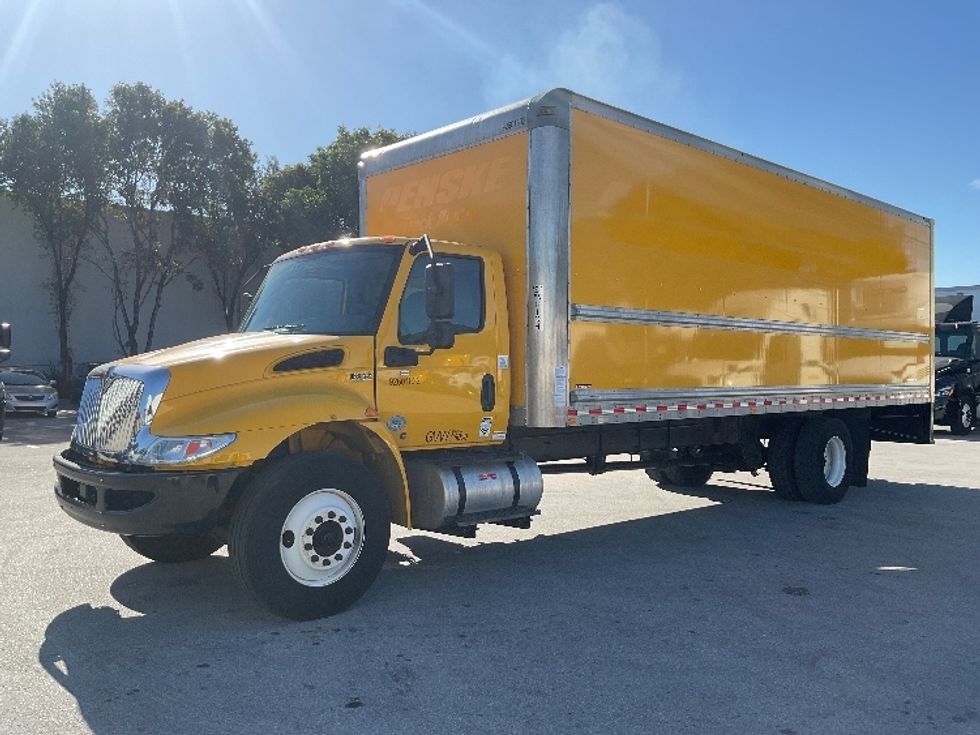 Medium Duty Box Truck-Light and Medium Duty Trucks-International-2021-MV607-Medley-FL-197,210\n\t\tmiles-$ 42,750 - Image 3