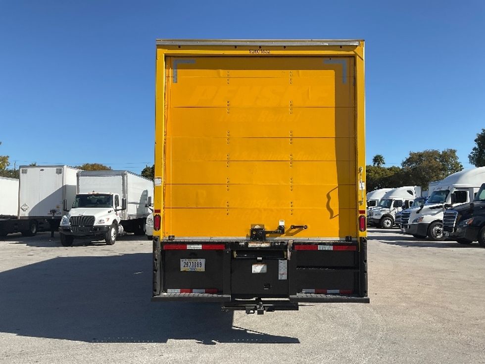 Medium Duty Box Truck-Light and Medium Duty Trucks-International-2021-MV607-Medley-FL-197,210\n\t\tmiles-$ 42,750 - Image 7