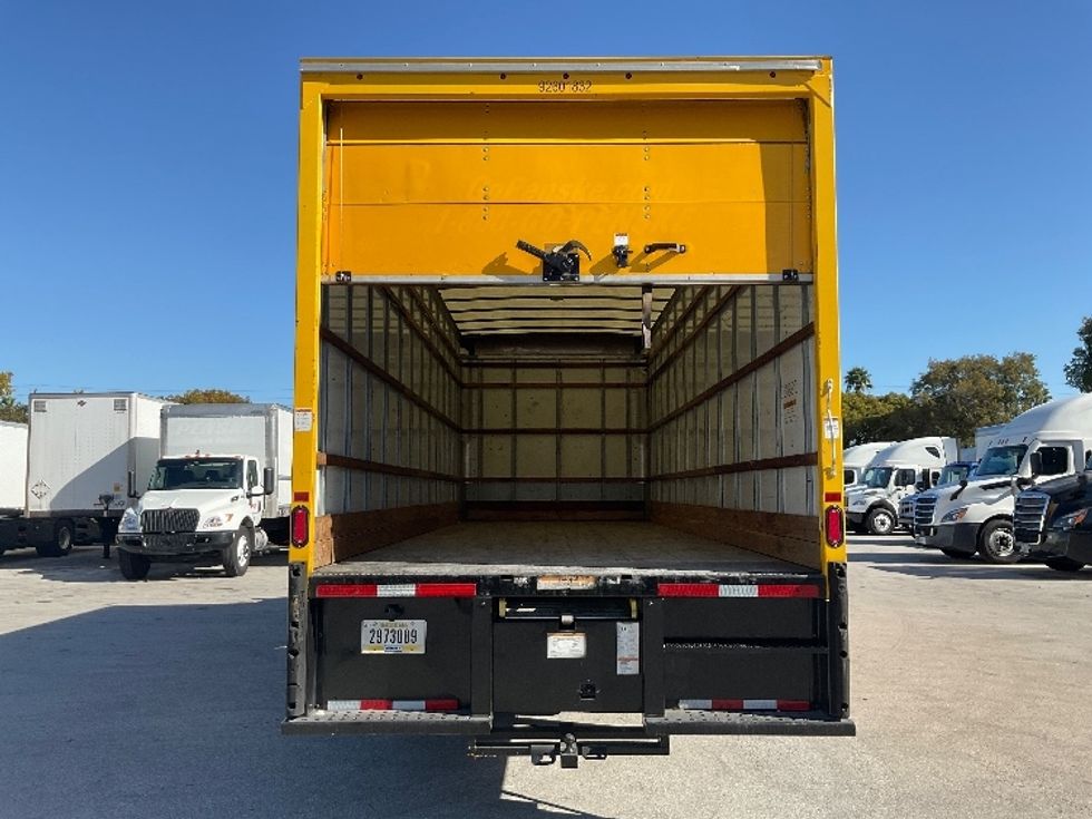 Medium Duty Box Truck-Light and Medium Duty Trucks-International-2021-MV607-Medley-FL-197,210\n\t\tmiles-$ 42,750 - Image 8