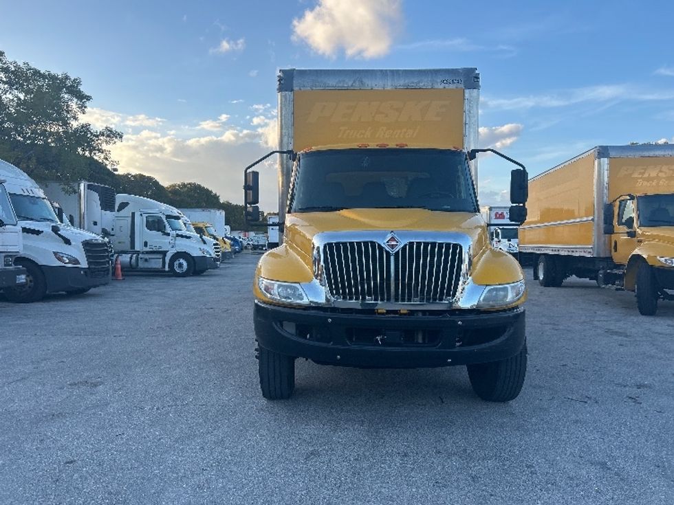 Medium Duty Box Truck-Light and Medium Duty Trucks-International-2021-MV607-Medley-FL-199,470\n\t\tmiles-$ 42,250 - Image 2