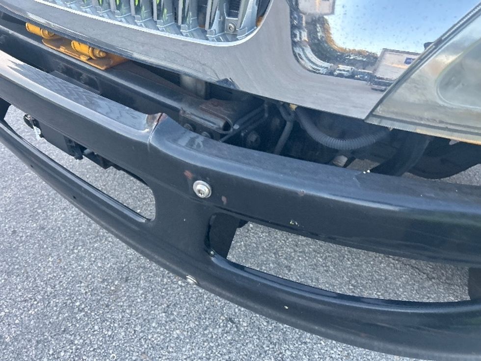 Medium Duty Box Truck-Light and Medium Duty Trucks-International-2021-MV607-Medley-FL-199,470\n\t\tmiles-$ 42,250 - Image 24