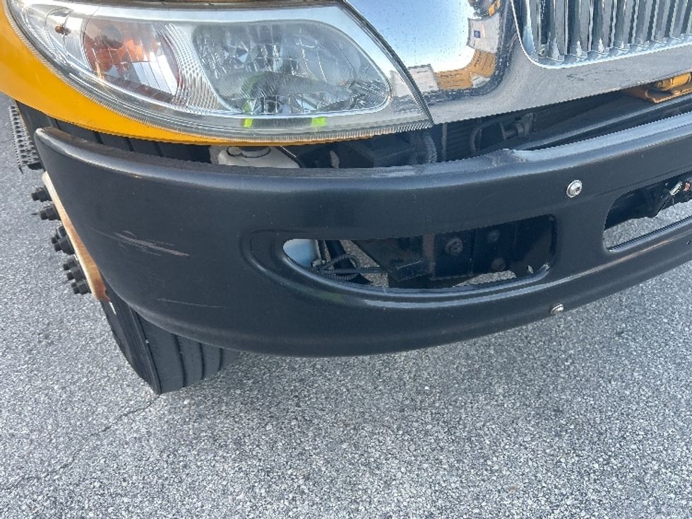 Medium Duty Box Truck-Light and Medium Duty Trucks-International-2021-MV607-Medley-FL-199,470\n\t\tmiles-$ 42,250 - Image 25