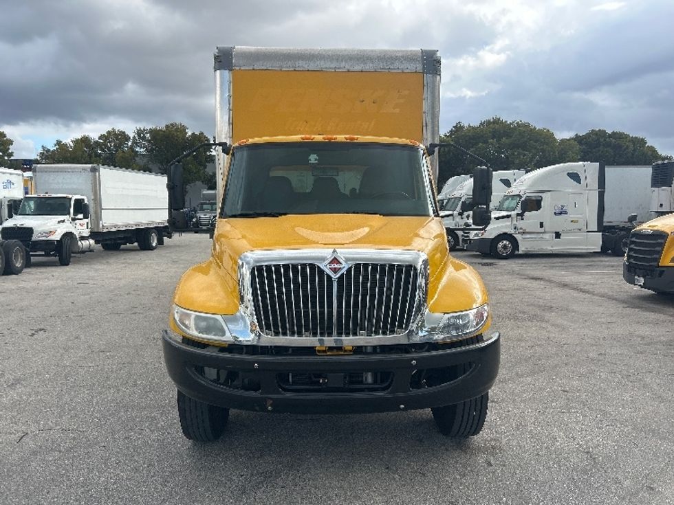 Medium Duty Box Truck-Light and Medium Duty Trucks-International-2021-MV607-Medley-FL-205,109\n\t\tmiles-$ 41,500 - Image 2