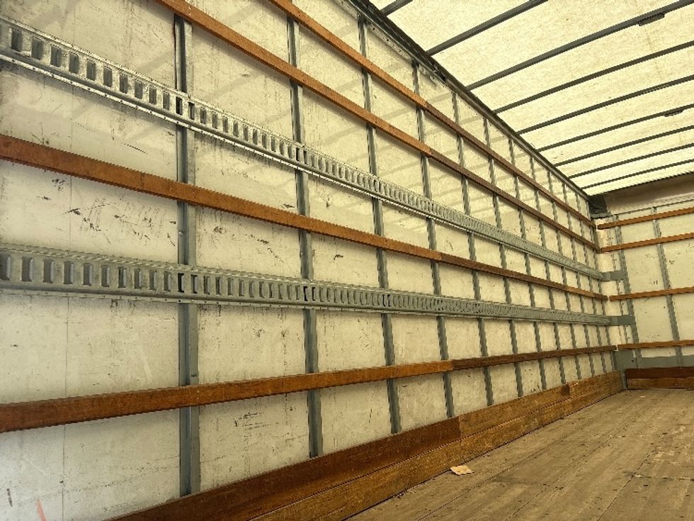 Medium Duty Box Truck-Light and Medium Duty Trucks-International-2021-MV607-Medley-FL-209,547\n\t\tmiles-$ 48,000 - Image 11