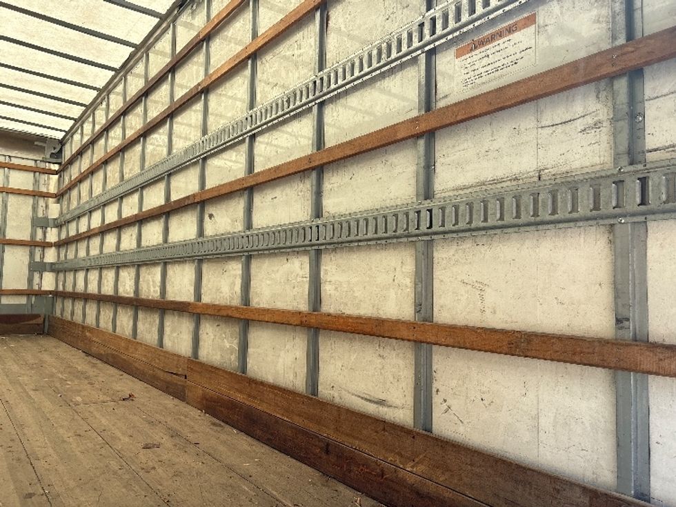 Medium Duty Box Truck-Light and Medium Duty Trucks-International-2021-MV607-Medley-FL-209,547\n\t\tmiles-$ 48,000 - Image 12