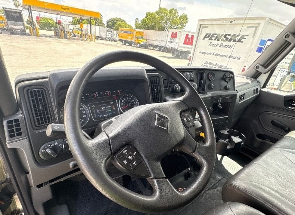 Medium Duty Box Truck-Light and Medium Duty Trucks-International-2021-MV607-Medley-FL-209,547\n\t\tmiles-$ 48,000 - Image 17