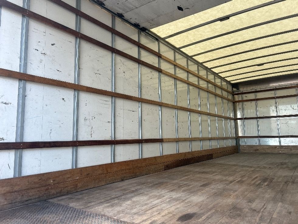 Medium Duty Box Truck-Light and Medium Duty Trucks-International-2021-MV607-Medley-FL-215,080\n\t\tmiles-$ 40,000 - Image 10