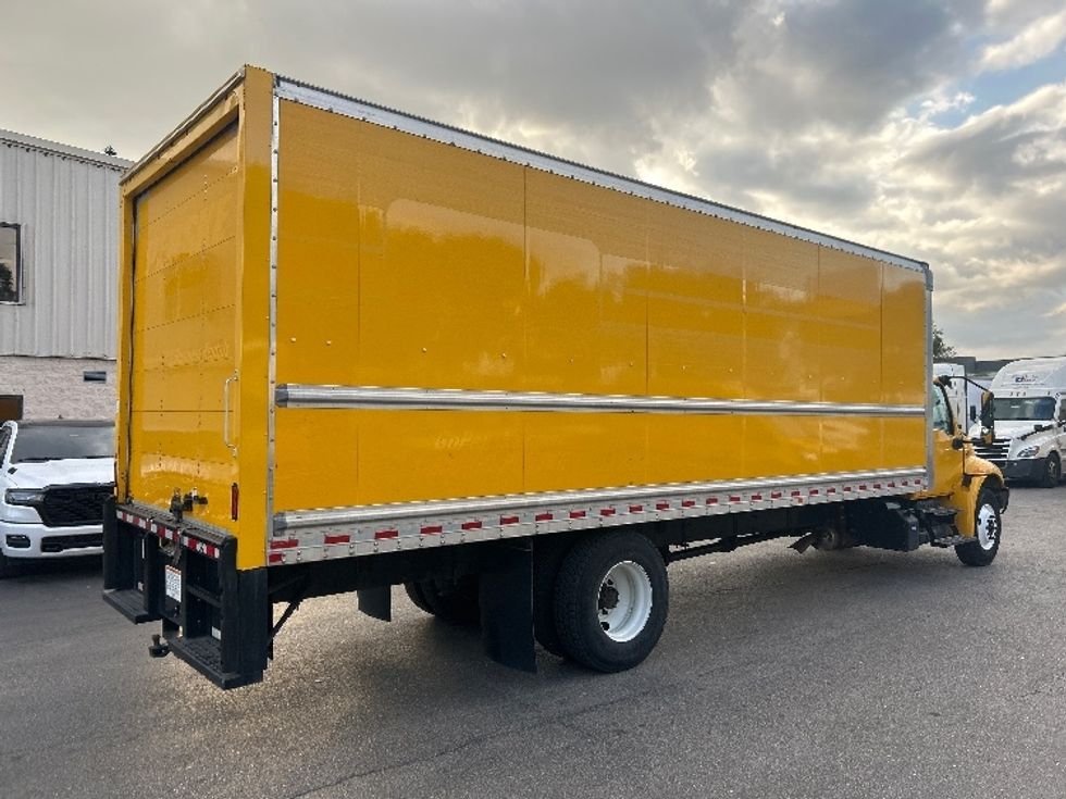 Medium Duty Box Truck-Light and Medium Duty Trucks-International-2021-MV607-Medley-FL-215,080\n\t\tmiles-$ 40,000 - Image 12