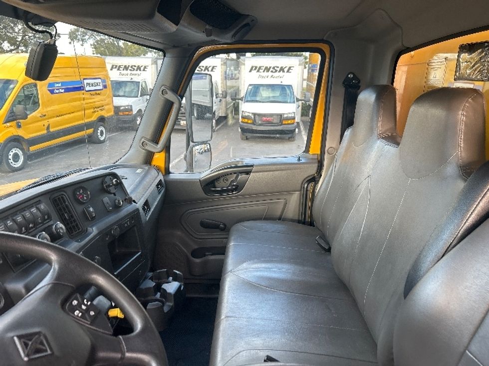 Medium Duty Box Truck-Light and Medium Duty Trucks-International-2021-MV607-Medley-FL-215,080\n\t\tmiles-$ 40,000 - Image 18