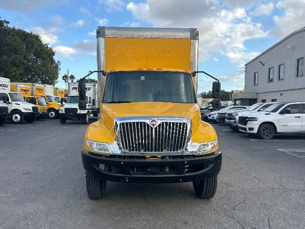 Medium Duty Box Truck-Light and Medium Duty Trucks-International-2021-MV607-Medley-FL-215,080\n\t\tmiles-$ 40,000 - Image 2