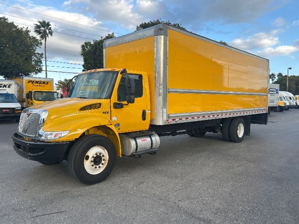 Medium Duty Box Truck-Light and Medium Duty Trucks-International-2021-MV607-Medley-FL-215,080\n\t\tmiles-$ 40,000 - Image 3