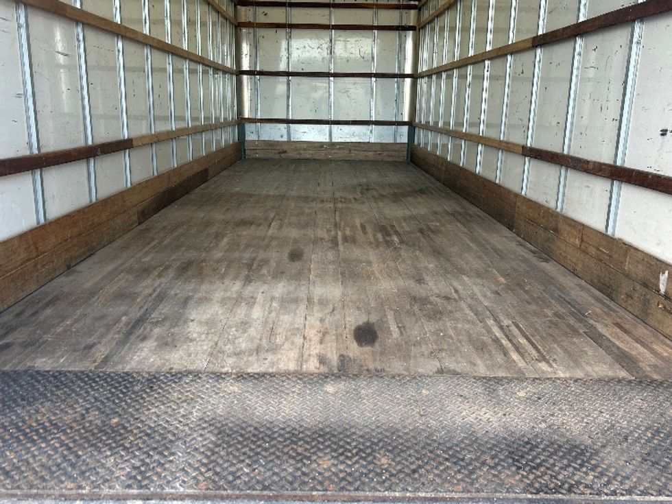 Medium Duty Box Truck-Light and Medium Duty Trucks-International-2021-MV607-Medley-FL-215,080\n\t\tmiles-$ 40,000 - Image 9