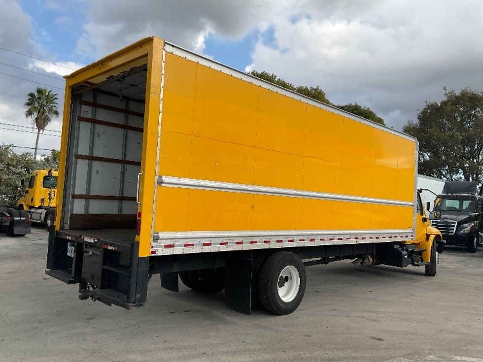 Medium Duty Box Truck-Light and Medium Duty Trucks-International-2021-MV607-Medley-FL-216,562\n\t\tmiles-$ 39,750 - Image 13