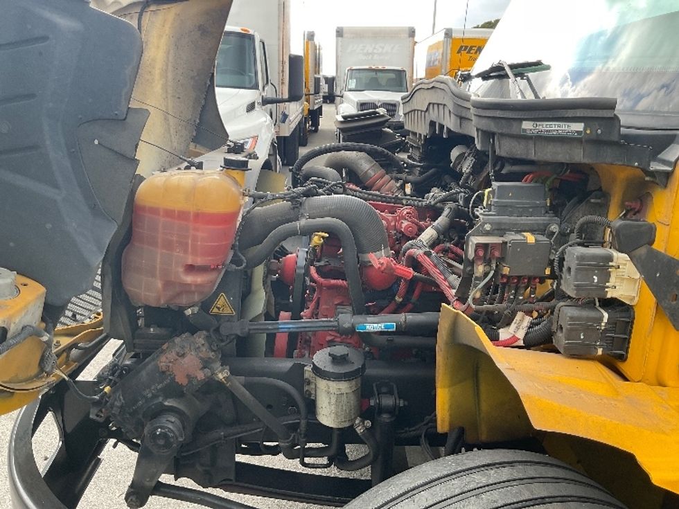 Medium Duty Box Truck-Light and Medium Duty Trucks-International-2021-MV607-Medley-FL-216,562\n\t\tmiles-$ 39,750 - Image 24