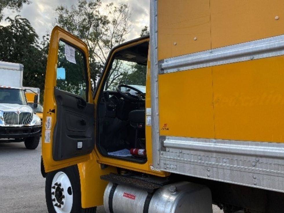 Medium Duty Box Truck-Light and Medium Duty Trucks-International-2021-MV607-Medley-FL-217,109\n\t\tmiles-$ 39,750 - Image 16
