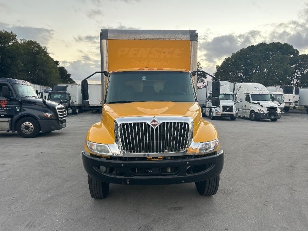 Medium Duty Box Truck-Light and Medium Duty Trucks-International-2021-MV607-Medley-FL-217,109\n\t\tmiles-$ 39,750 - Image 2