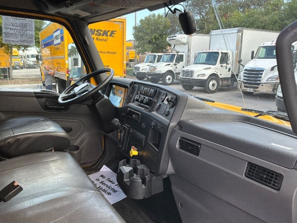 Medium Duty Box Truck-Light and Medium Duty Trucks-International-2021-MV607-Medley-FL-217,109\n\t\tmiles-$ 39,750 - Image 22