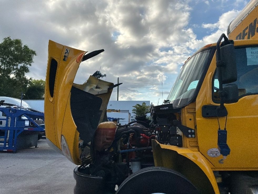 Medium Duty Box Truck-Light and Medium Duty Trucks-International-2021-MV607-Medley-FL-217,109\n\t\tmiles-$ 39,750 - Image 24