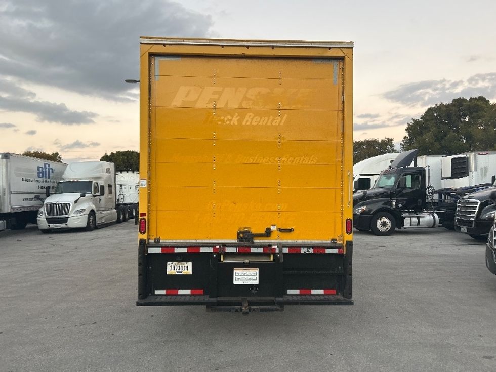 Medium Duty Box Truck-Light and Medium Duty Trucks-International-2021-MV607-Medley-FL-217,109\n\t\tmiles-$ 39,750 - Image 7