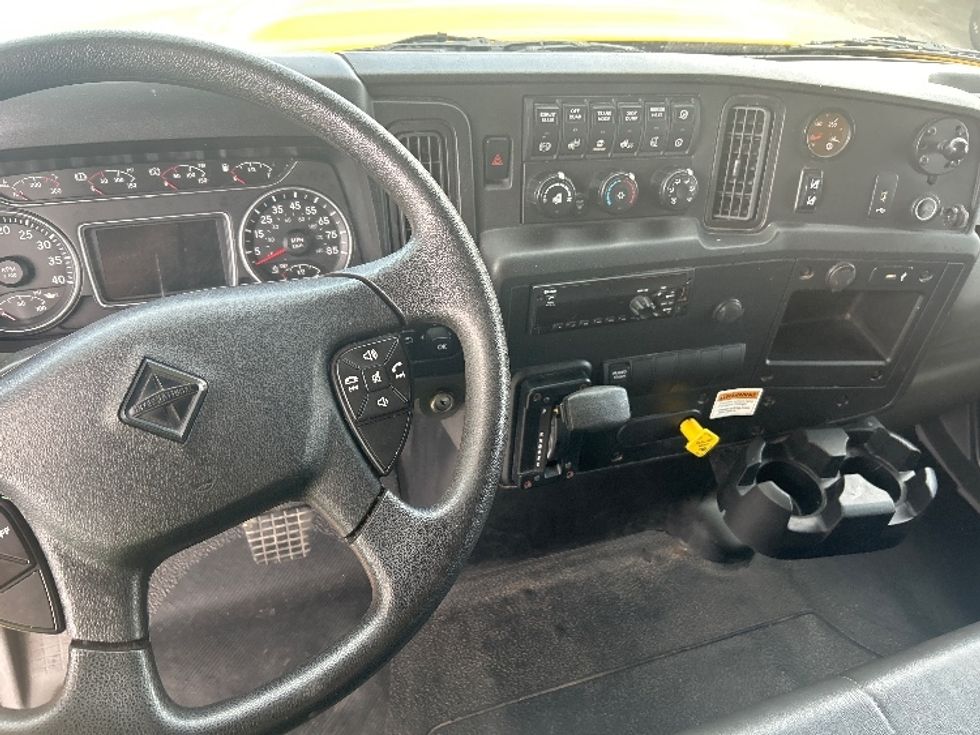 Medium Duty Box Truck-Light and Medium Duty Trucks-International-2021-MV607-Medley-FL-222,522\n\t\tmiles-$ 39,000 - Image 17