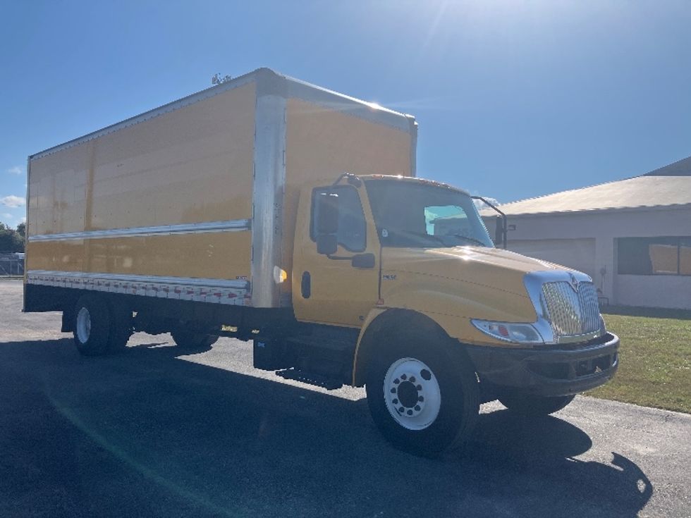 Medium Duty Box Truck-Light and Medium Duty Trucks-International-2021-MV607-Medley-FL-225,619\n\t\tmiles-$ 38,500 - Image 1