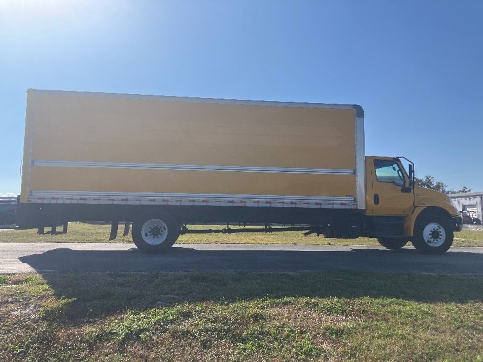 Medium Duty Box Truck-Light and Medium Duty Trucks-International-2021-MV607-Medley-FL-225,619\n\t\tmiles-$ 38,500 - Image 15