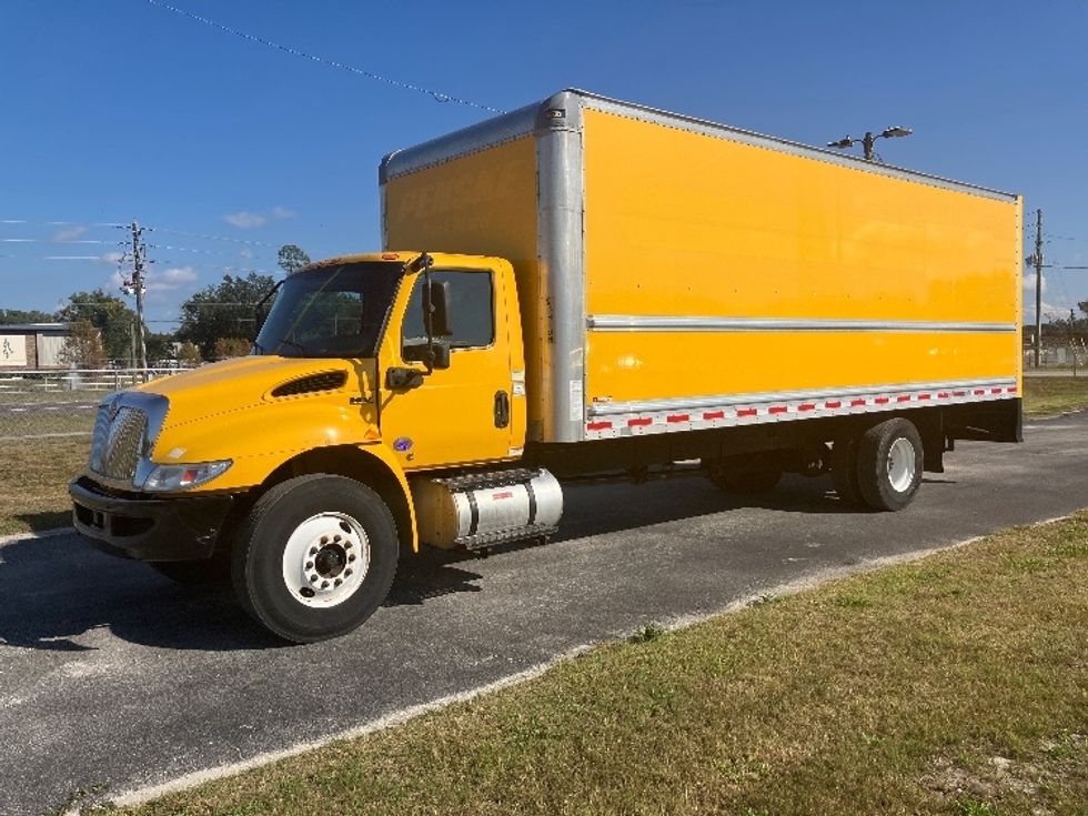 Medium Duty Box Truck-Light and Medium Duty Trucks-International-2021-MV607-Medley-FL-225,619\n\t\tmiles-$ 38,500 - Image 3