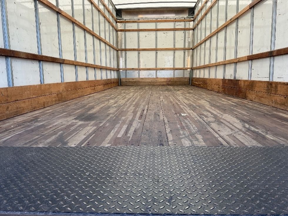 Medium Duty Box Truck-Light and Medium Duty Trucks-International-2021-MV607-Medley-FL-227,414\n\t\tmiles-$ 38,250 - Image 10