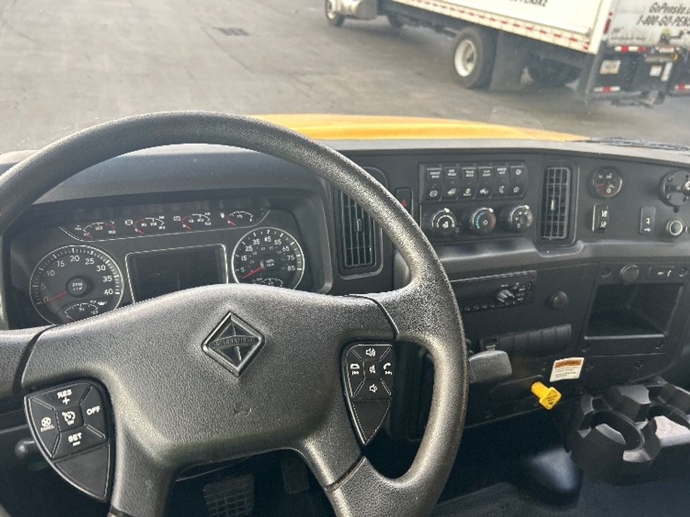 Medium Duty Box Truck-Light and Medium Duty Trucks-International-2021-MV607-Medley-FL-227,414\n\t\tmiles-$ 38,250 - Image 17