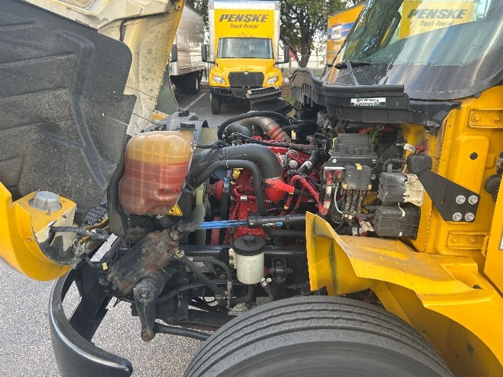 Medium Duty Box Truck-Light and Medium Duty Trucks-International-2021-MV607-Medley-FL-227,414\n\t\tmiles-$ 38,250 - Image 23