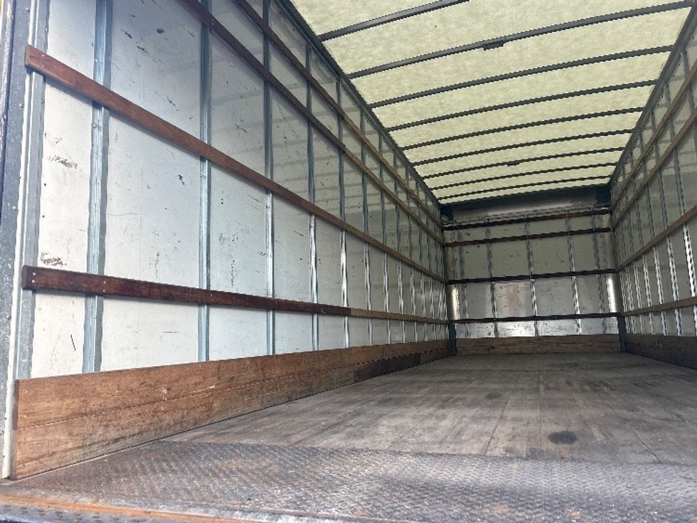 Medium Duty Box Truck-Light and Medium Duty Trucks-International-2021-MV607-Medley-FL-232,804\n\t\tmiles-$ 37,500 - Image 10